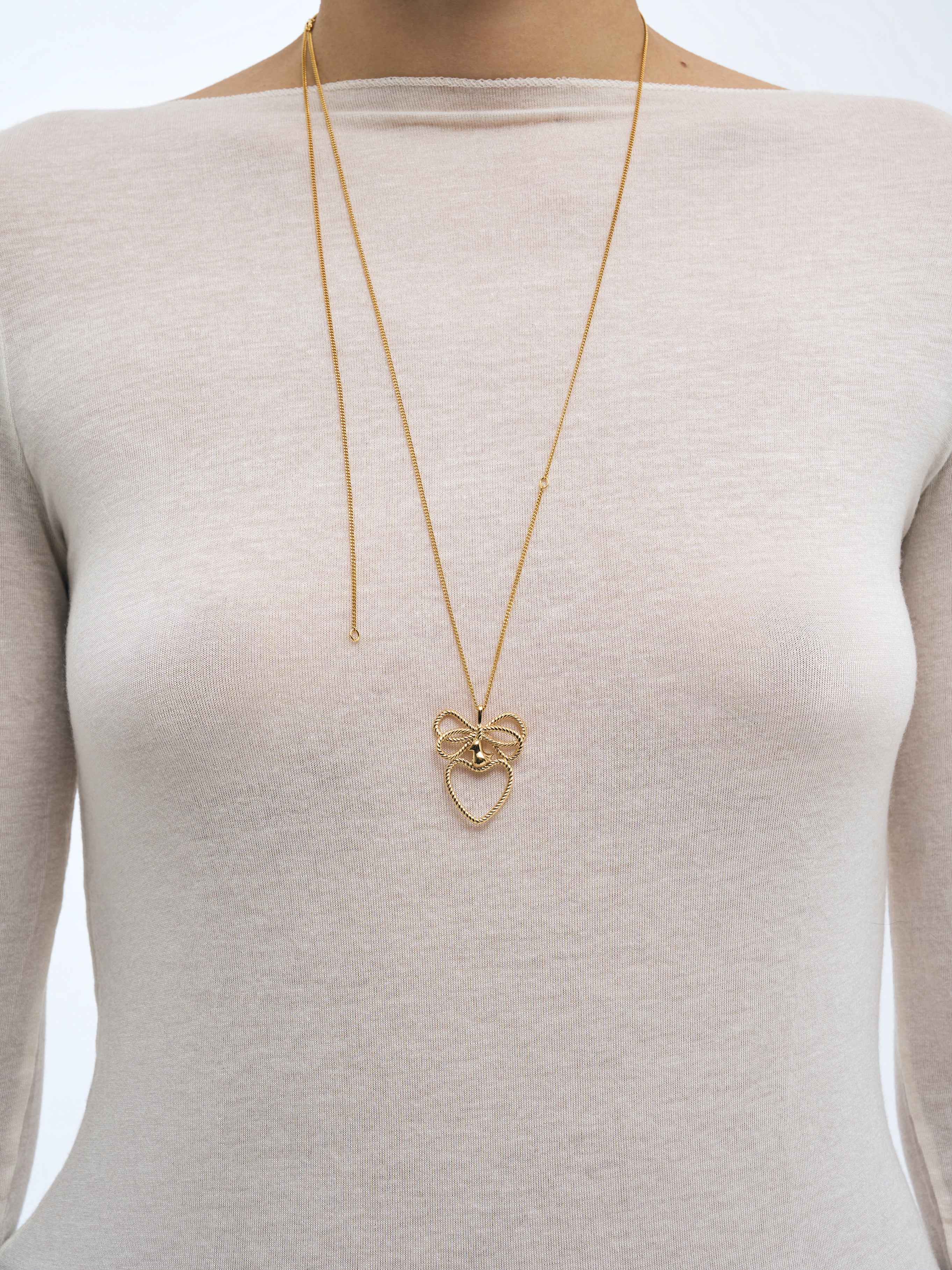 Gold-Plated Yahnusok Pendant large - Image 5