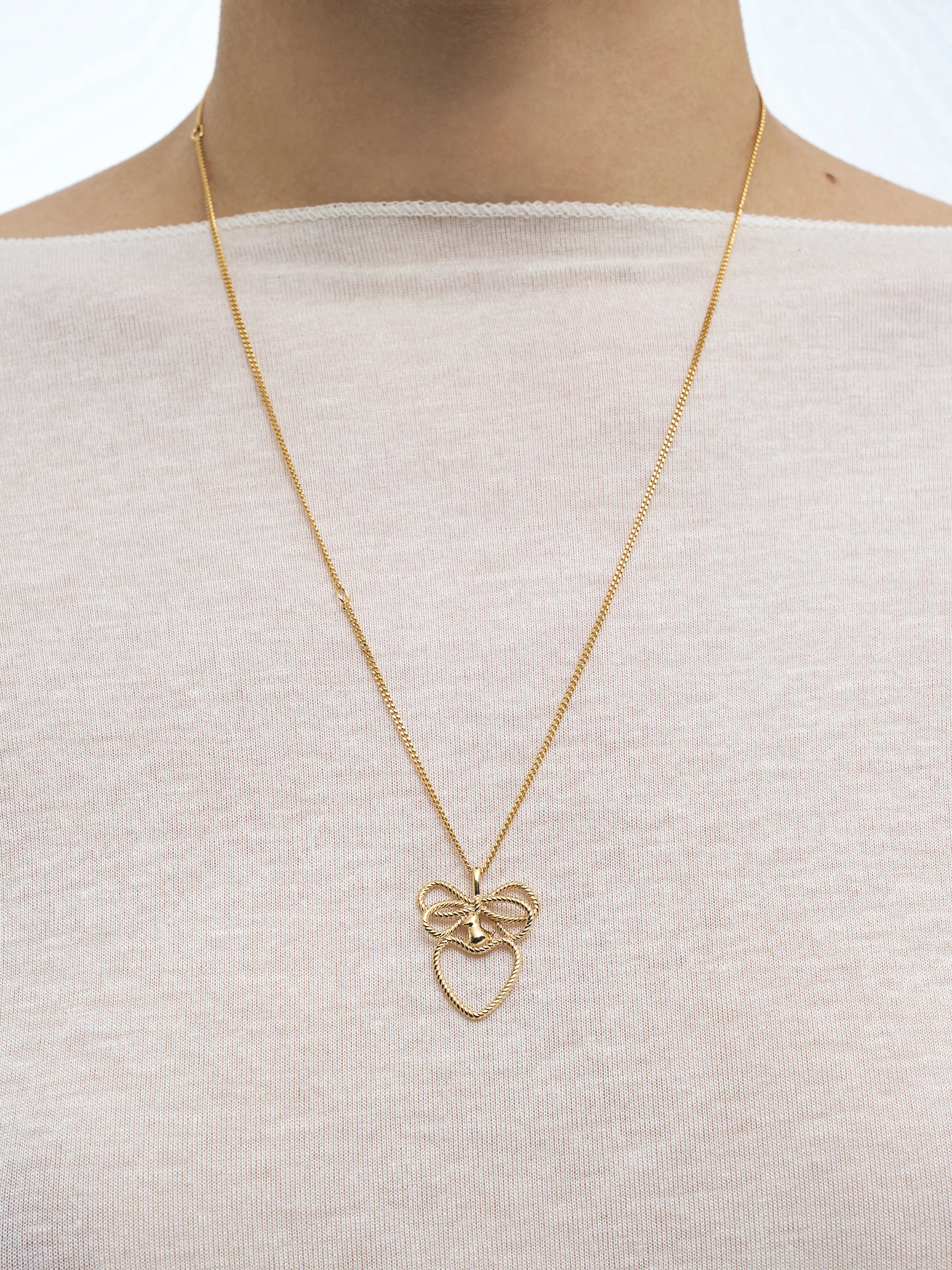 Gold-Plated Yahnusok Pendant small - Image 3