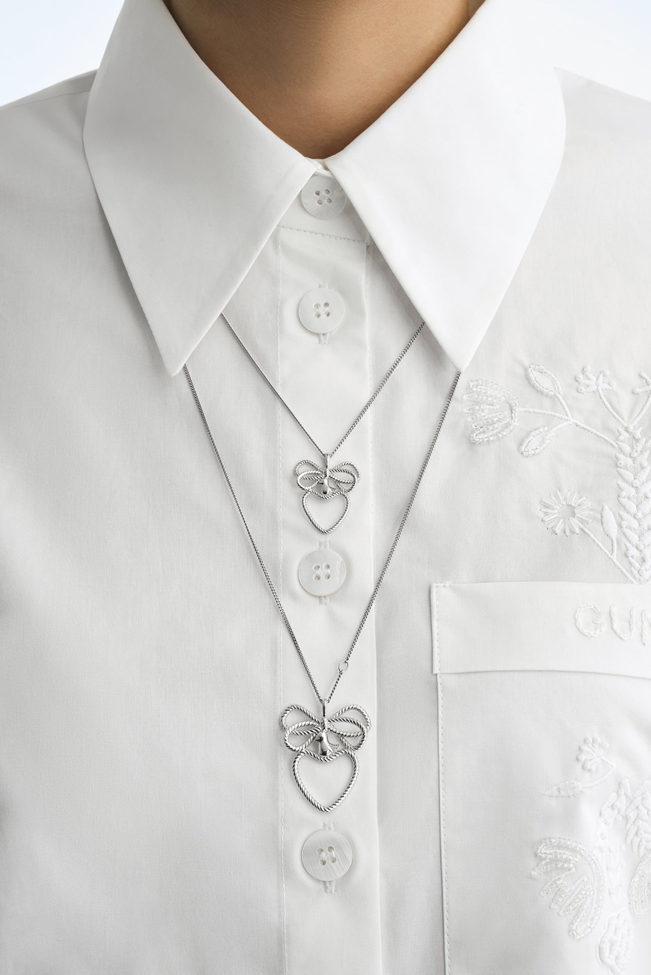 Rhodium-Plated Yahnusok Pendant large - Image 4