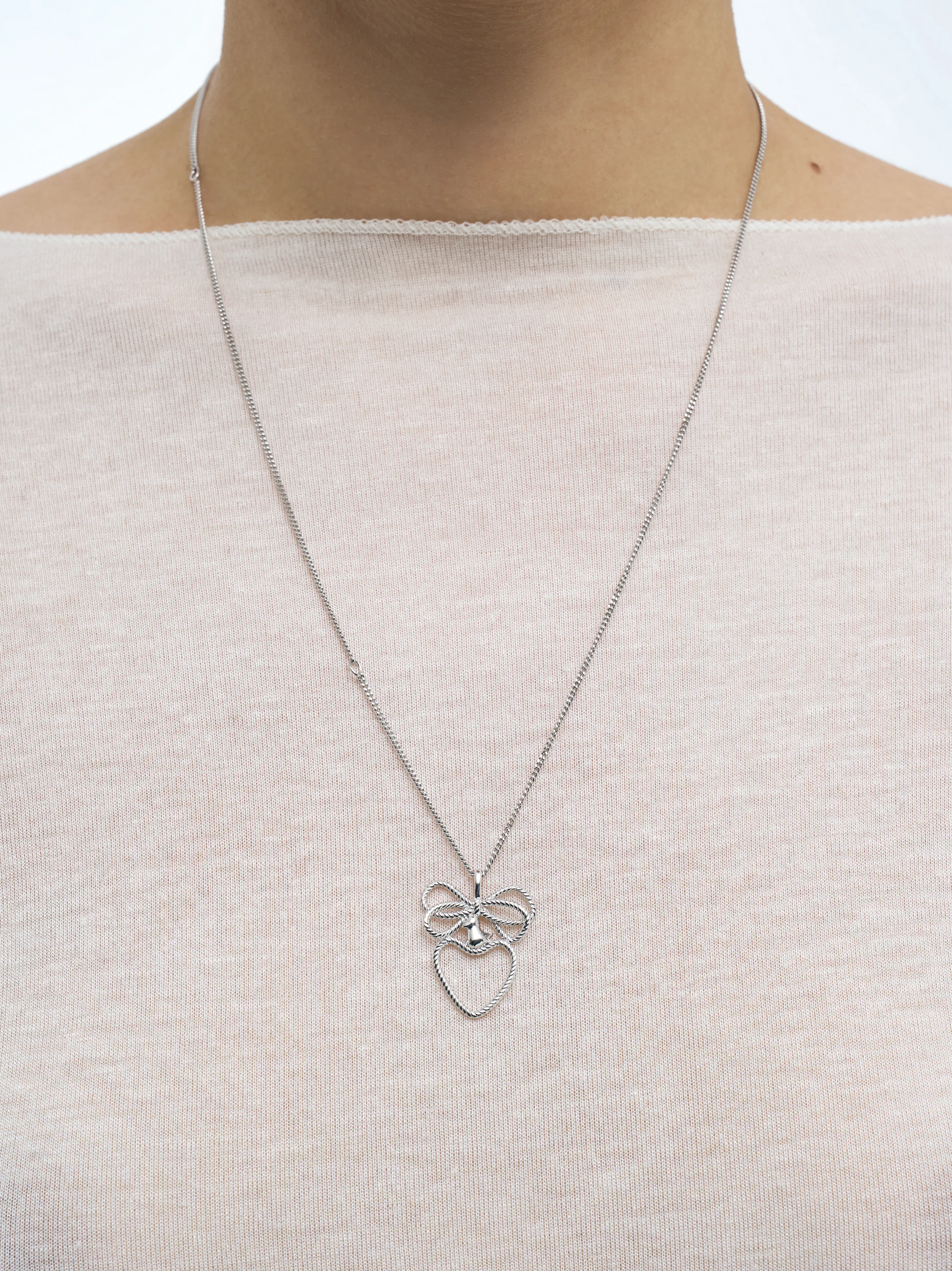 Rhodium-Plated Yahnusok Pendant small - Image 3