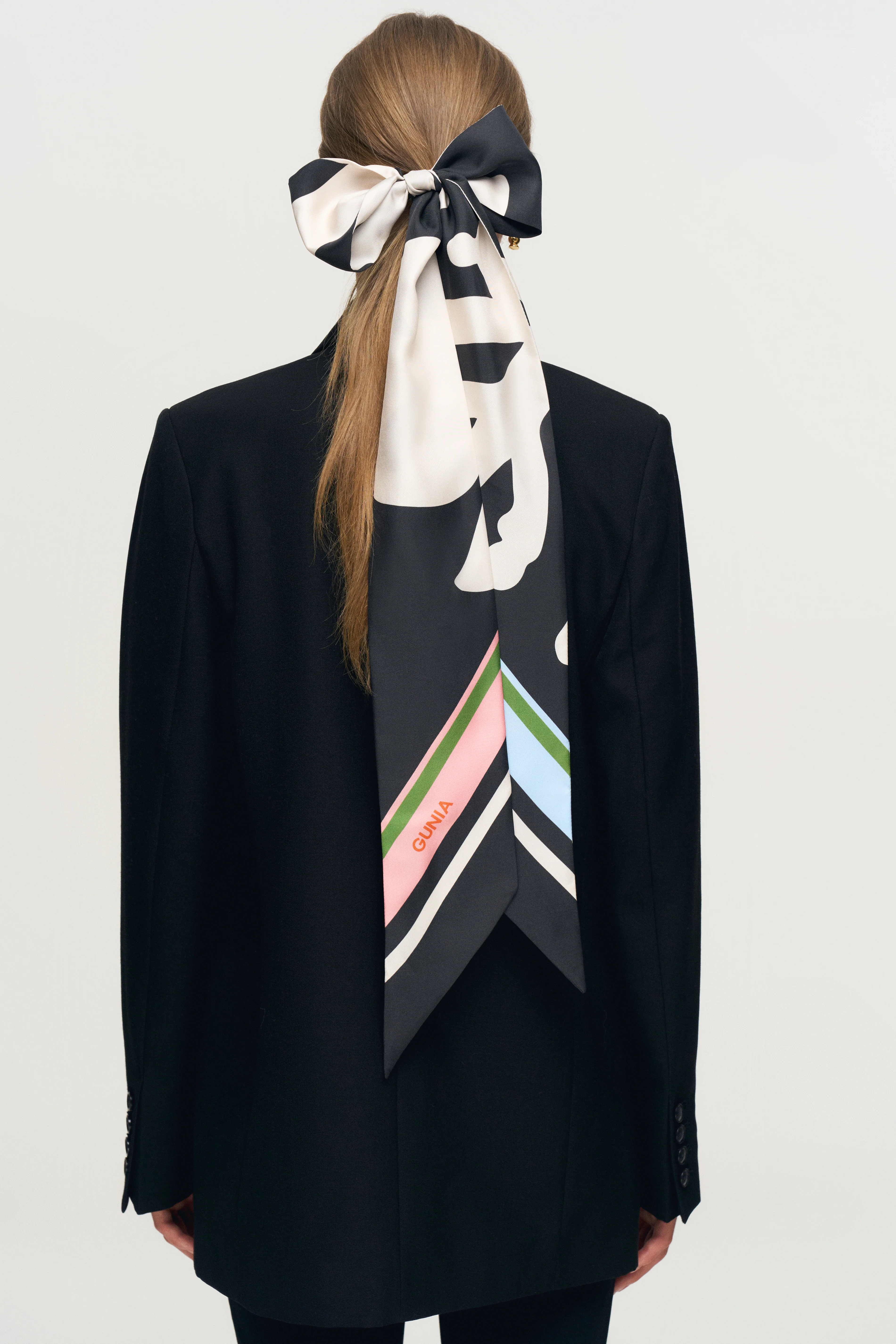 Long Silhouettes Scarf in Black - Image 4