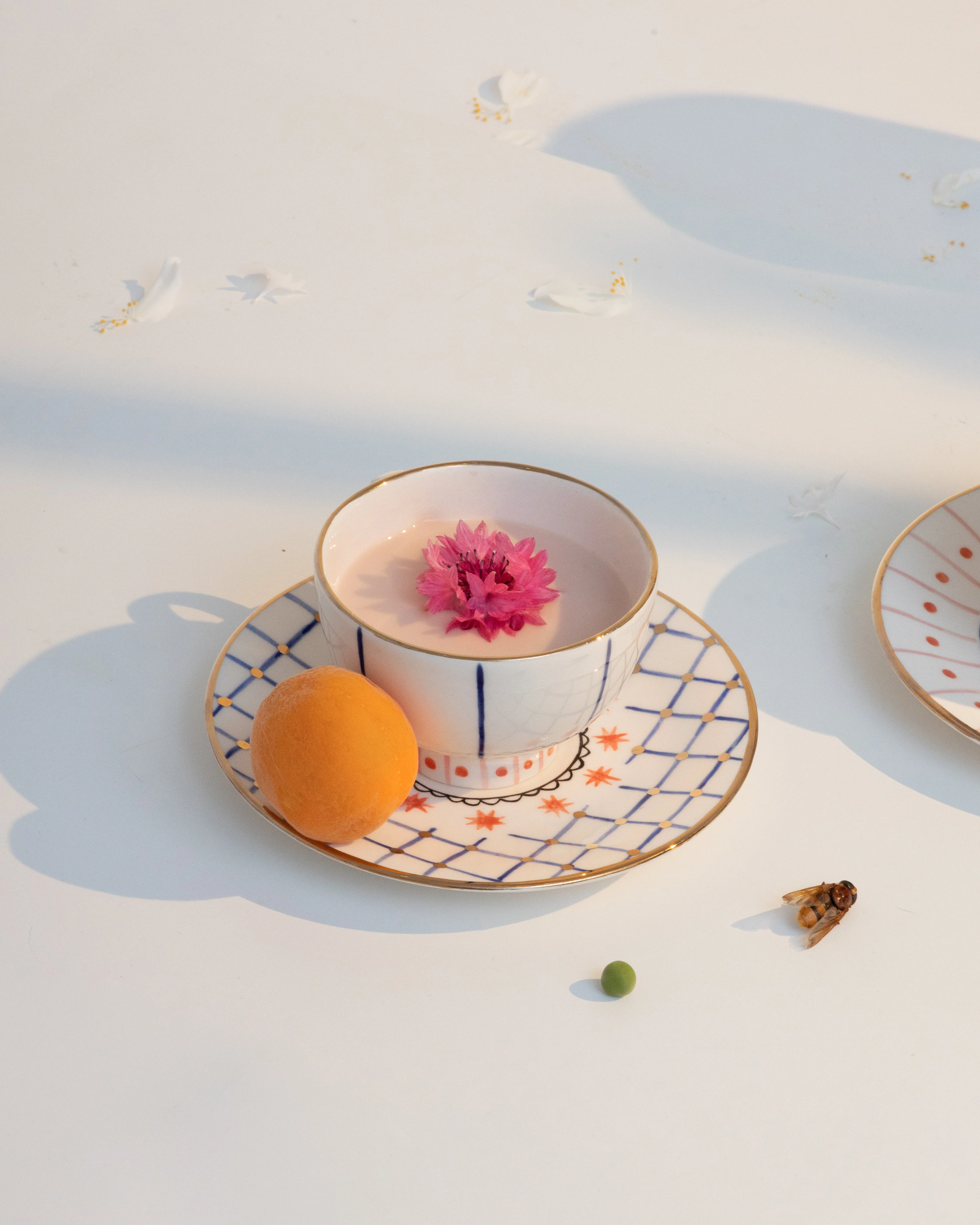 Set of two tea cups Easter - Image 4