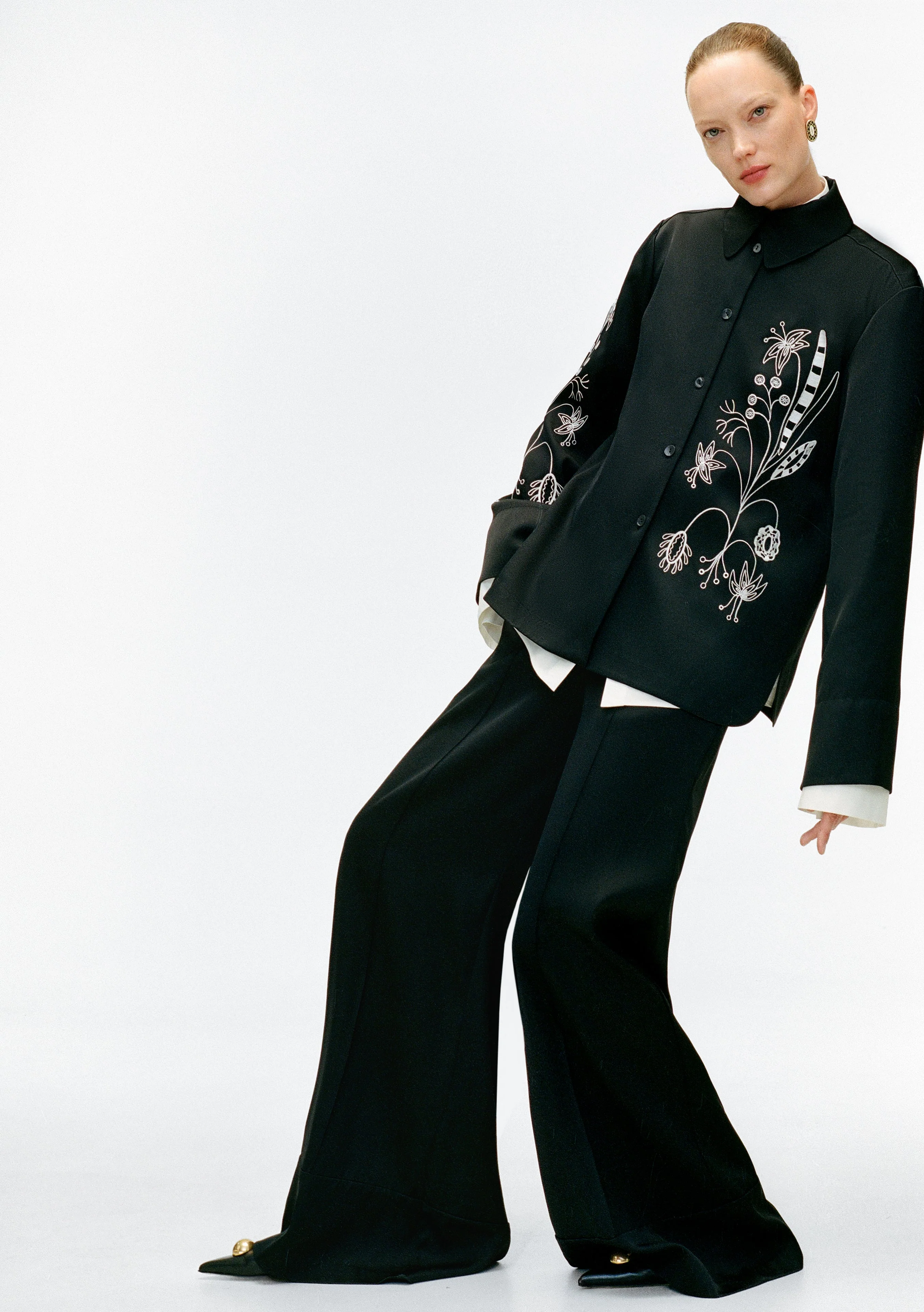 Fedora Embroidered Shirt - Image 4